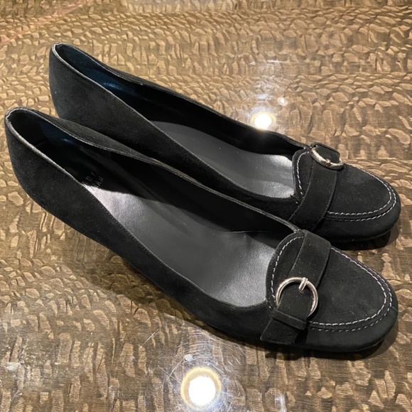 Women’s Stuart Weitzman shoes - Picture 2 of 4